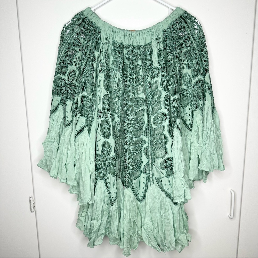 NWT FREE PEOPLE Party Daisy Cutwork Ruffle Mini Dress Size XS - Picture 3 of 9
